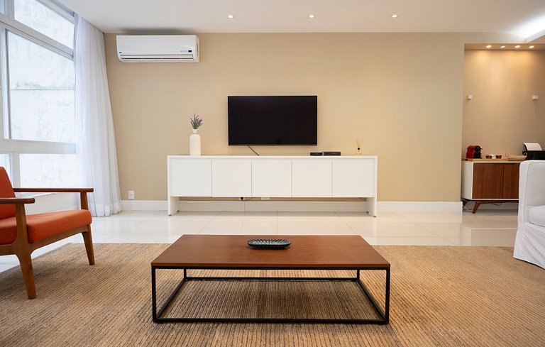 Apto na quadra da praia-Área mais nobre de Ipanema