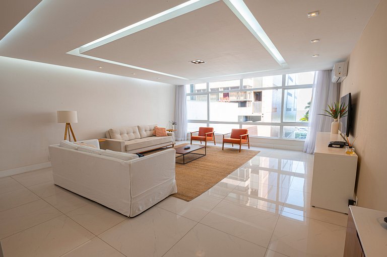 Apto na quadra da praia-Área mais nobre de Ipanema