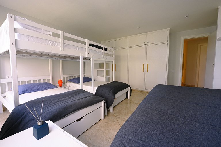 Lindo apartamento de frente para a praia do Leblon