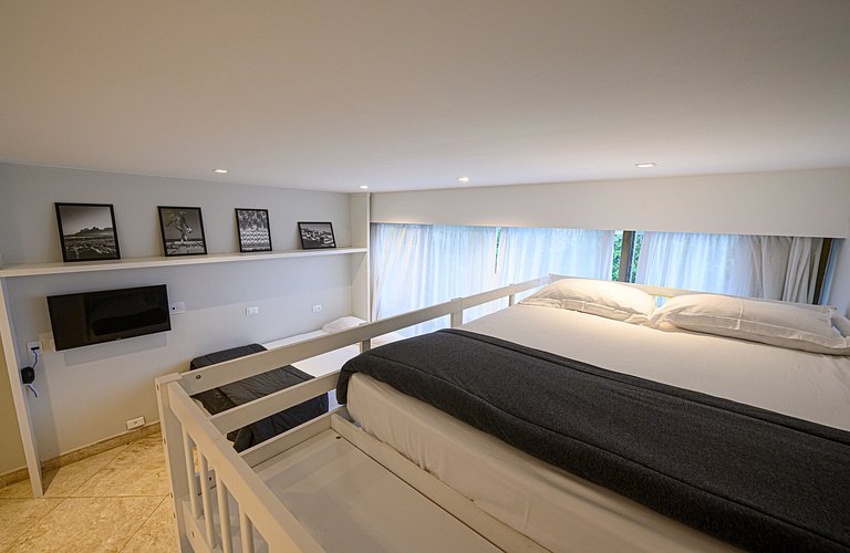 Lindo apartamento de frente para a praia do Leblon