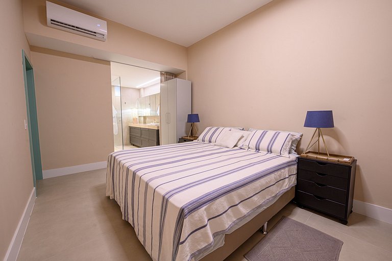 Apartamento reformado perto da praia 4 quartos