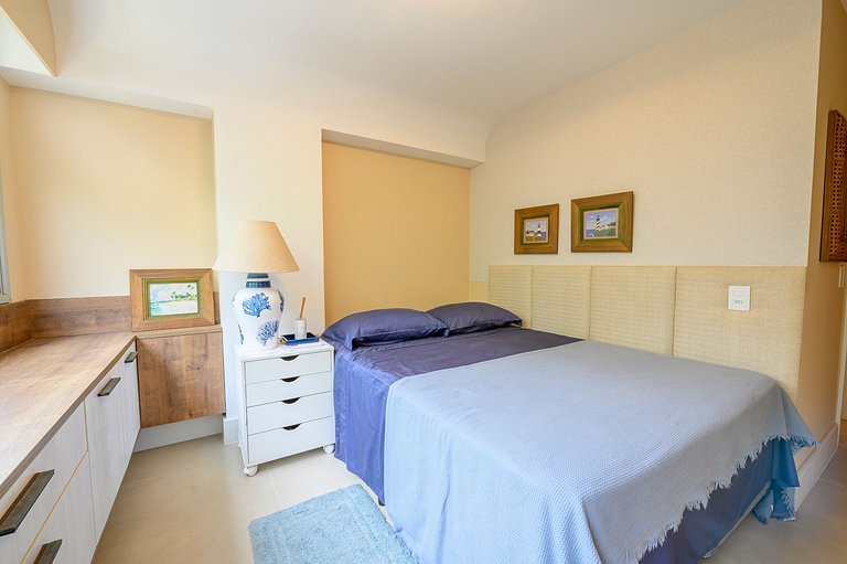 Apartamento reformado perto da praia 4 quartos