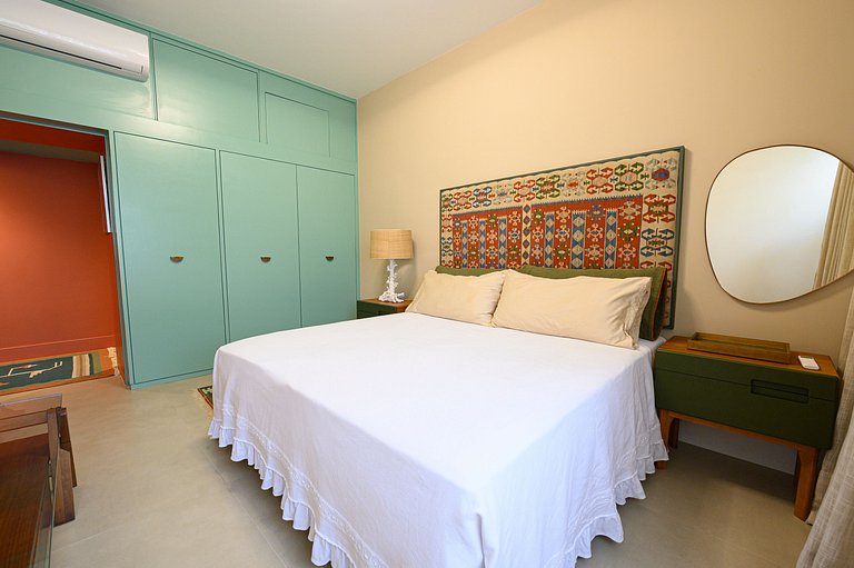 Apartamento reformado perto da praia 4 quartos