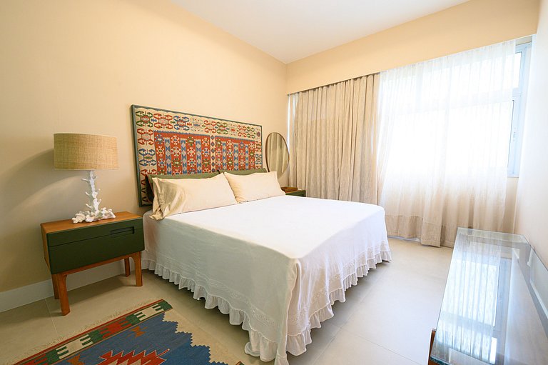 Apartamento reformado perto da praia 4 quartos