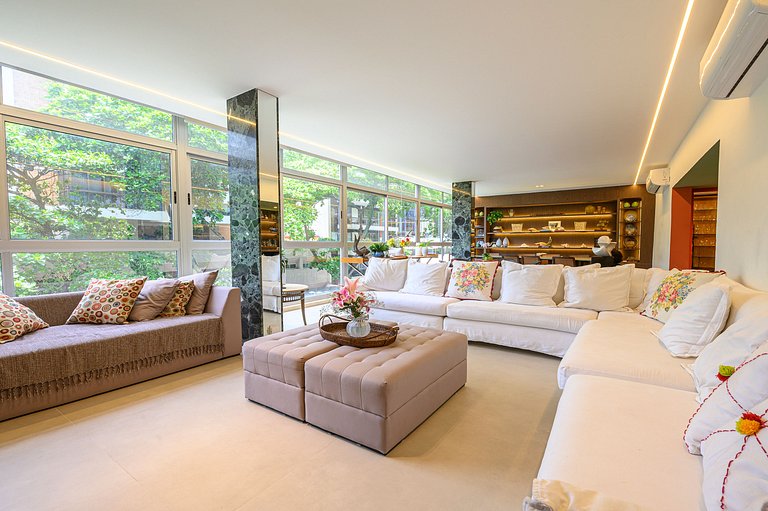 Apartamento reformado perto da praia 4 quartos