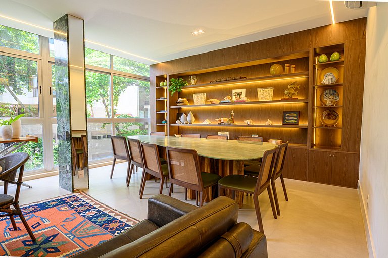 Apartamento reformado perto da praia 4 quartos