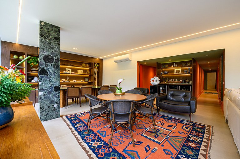 Apartamento reformado perto da praia 4 quartos