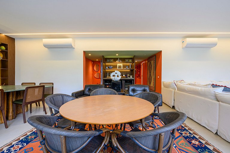 Apartamento reformado perto da praia 4 quartos