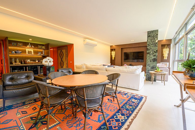 Apartamento reformado perto da praia 4 quartos