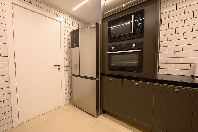 Apartamento reformado perto da praia 4 quartos