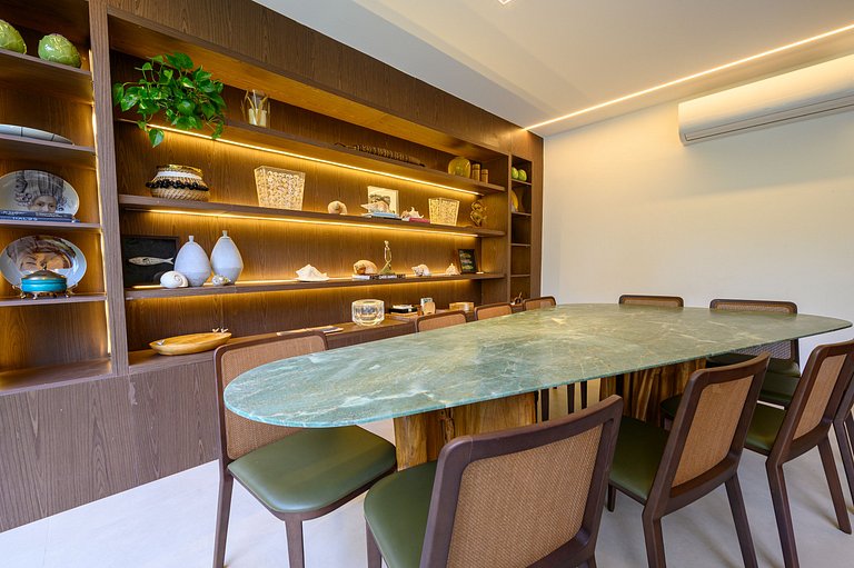 Apartamento reformado perto da praia 4 quartos