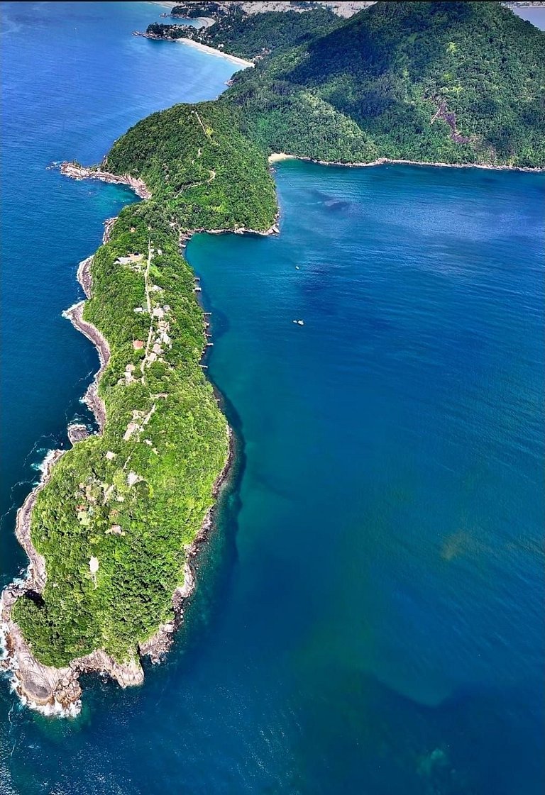 Privacidade em Ubatuba com vista mar e montanha
